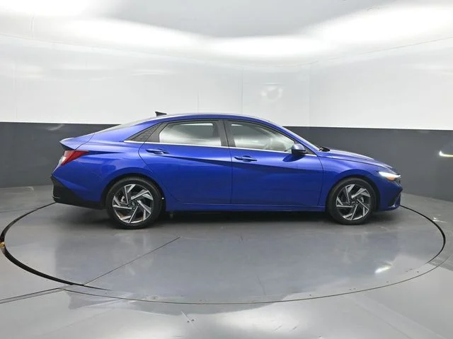 Used 2024 Blue Hyundai SEL image 29