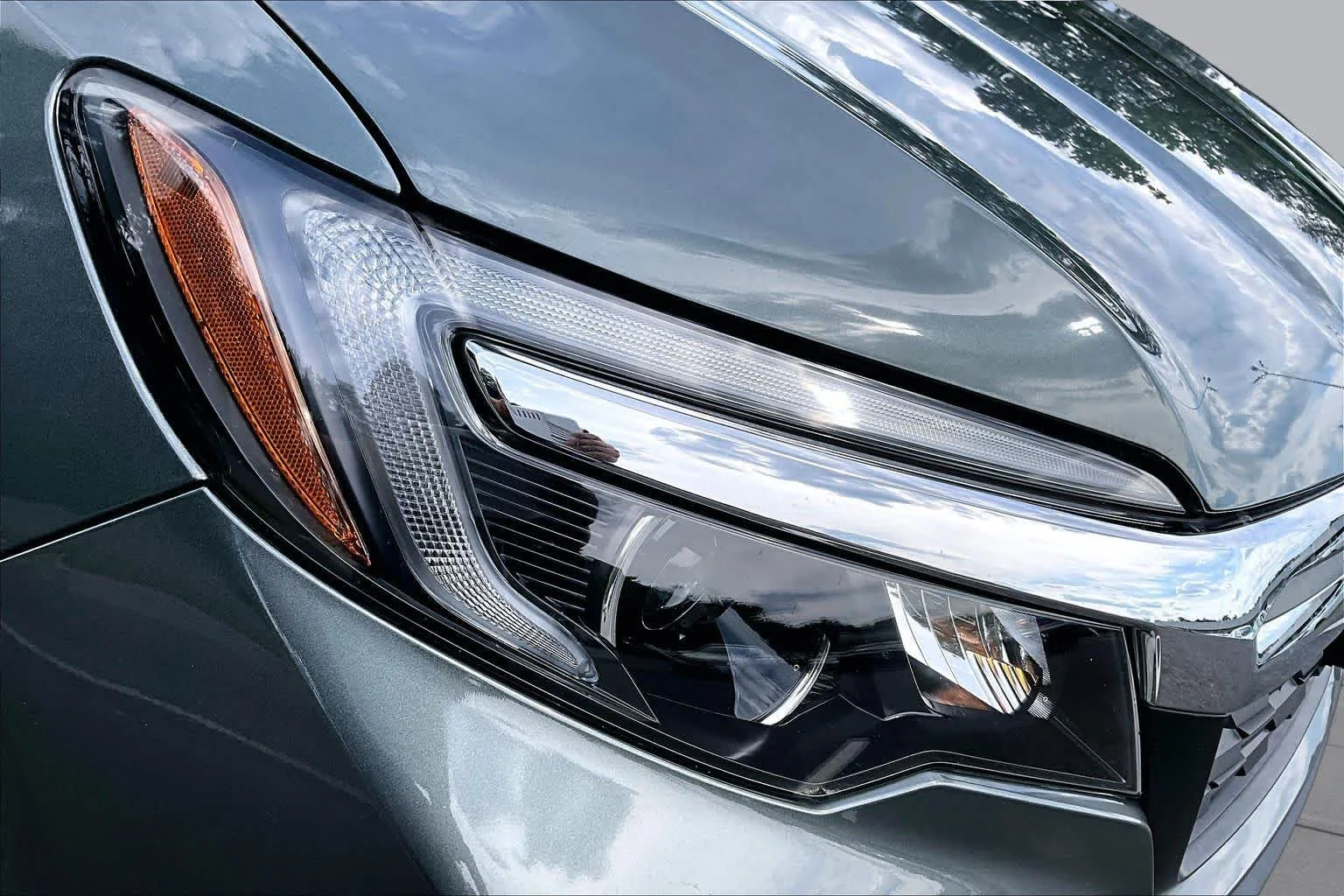 Used 2019 Forest Mist Metallic Honda RTL image 28