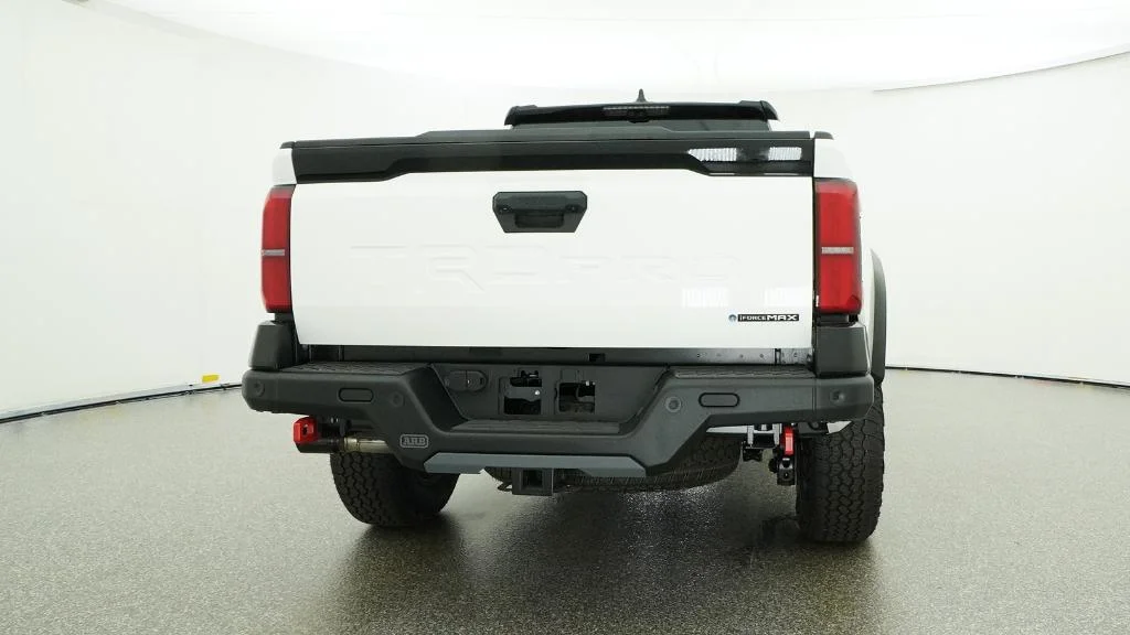 2026 Toyota Tacoma TRD Pro - Photo 12