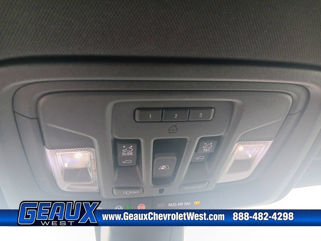 Used 2019 IRIDESCENT PEARL TRICOAT Chevrolet High Country image 29