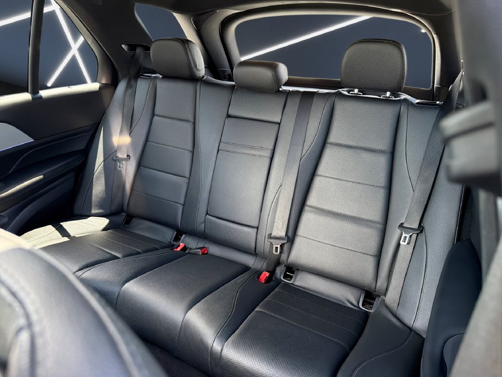 Used 2024  Mercedes-Benz GLE 450e image 25