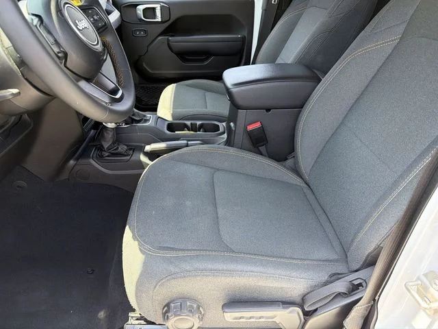 Used 2024 White Jeep Sport S image 21