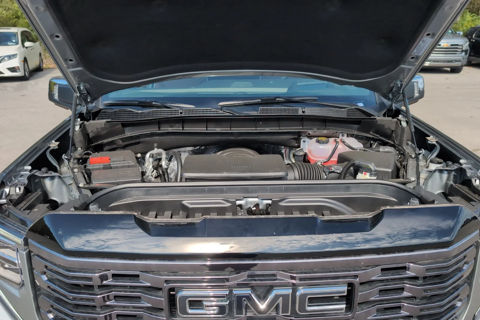 New 2026 Sterling Metallic GMC Denali Ultimate image 28