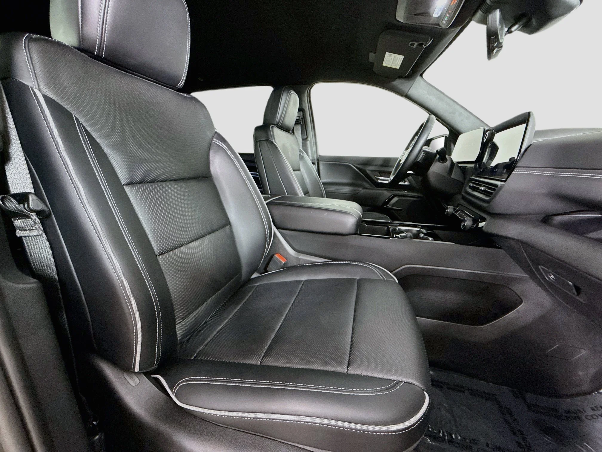 Used 2026 Blue Smoke Metallic Chevrolet LT - Max Range image 30