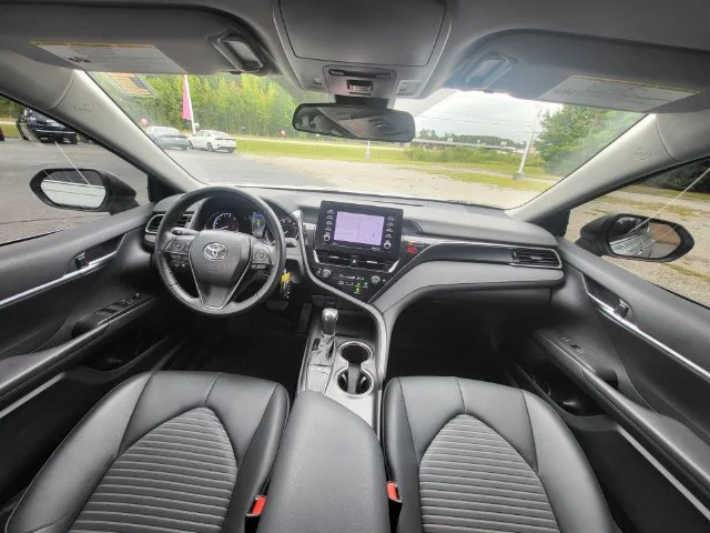 Used 2024 Silver Toyota SE image 12