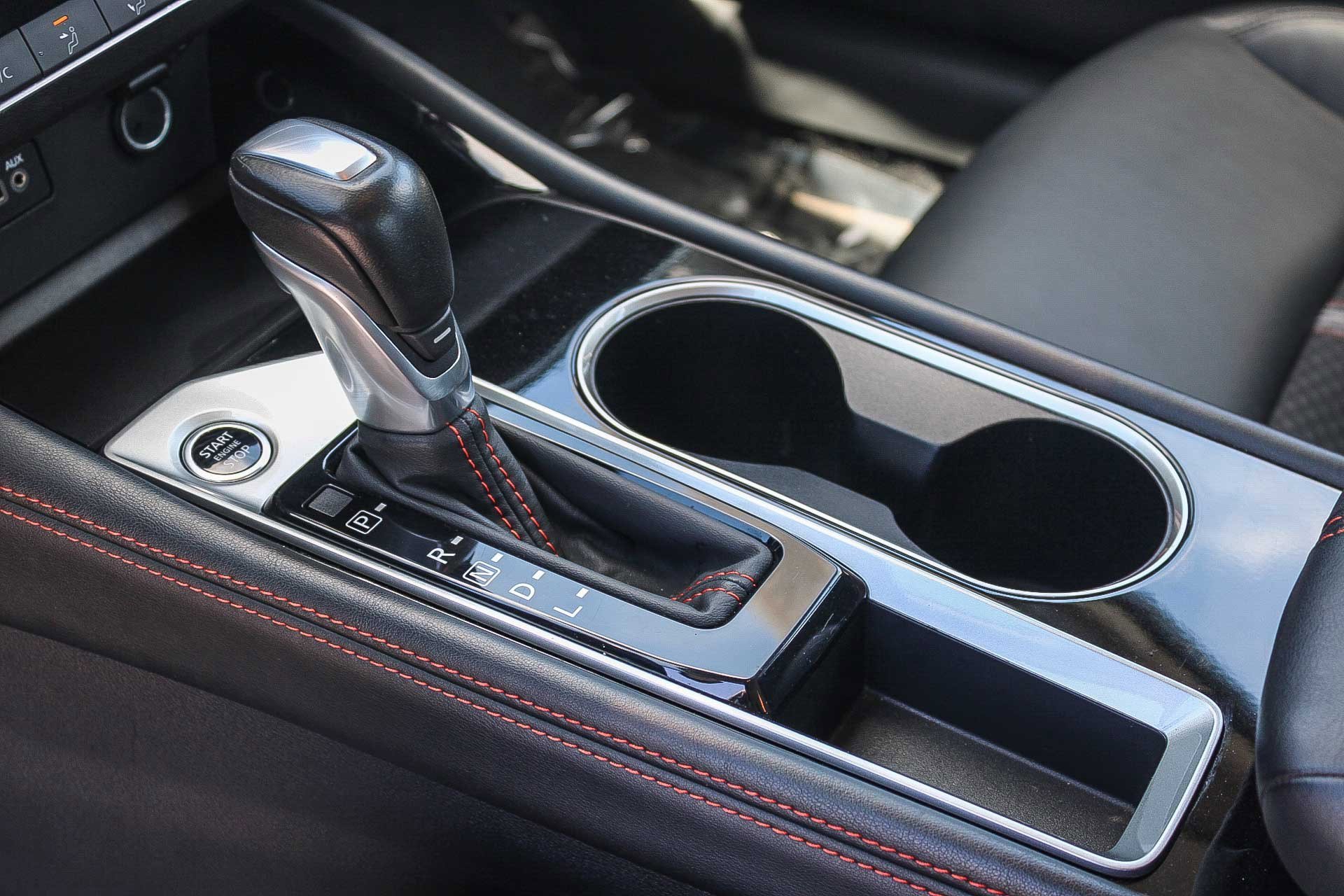 2025 Nissan Altima SR - Photo 19