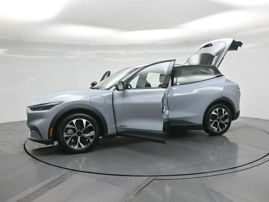 New 2026 Gray Ford Select image 33