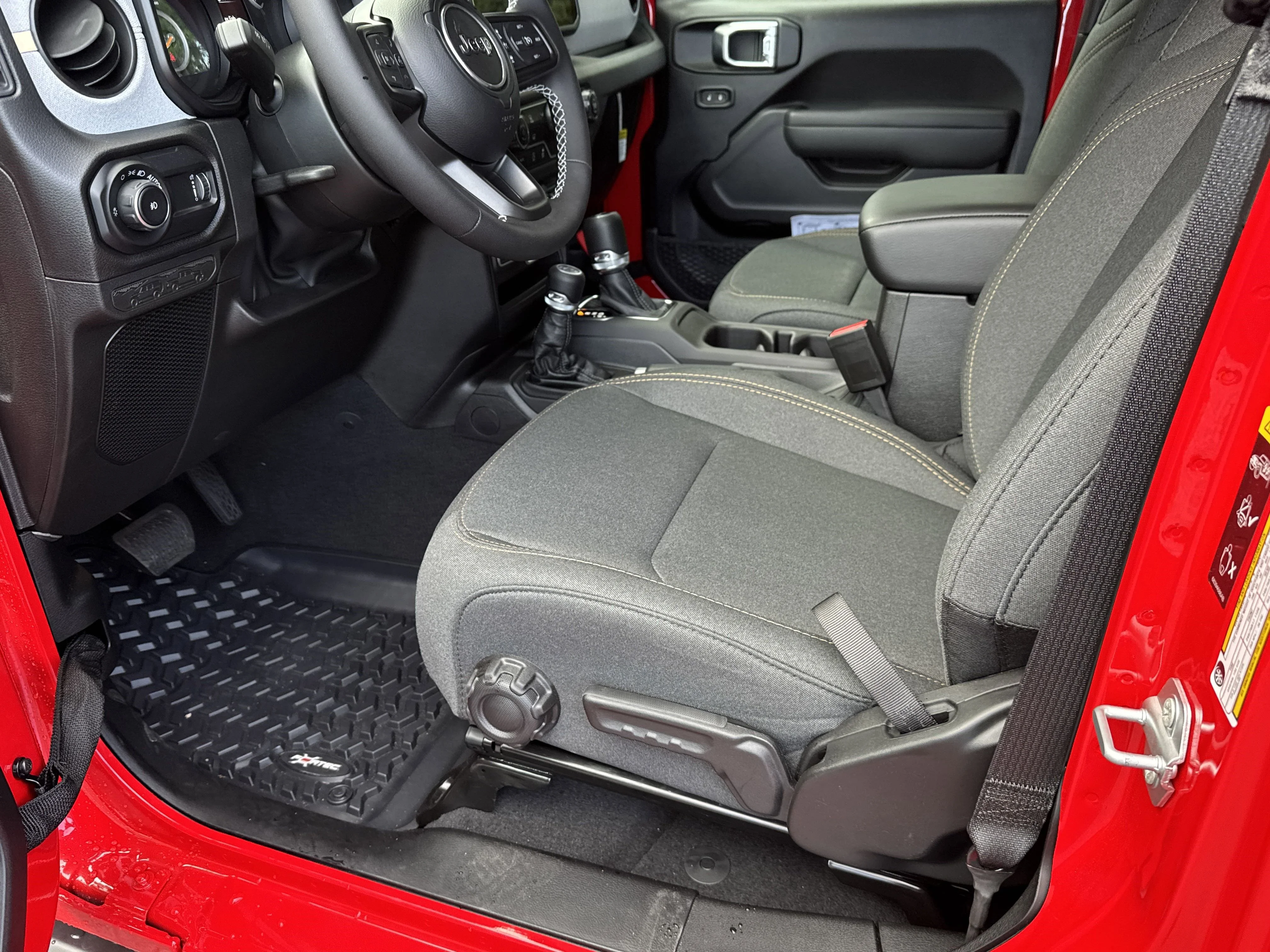 2025 Jeep Wrangler 4-Door Sport S - Photo 17