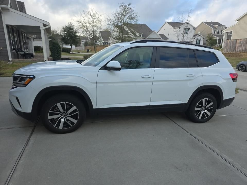 2022 Volkswagen Atlas SE