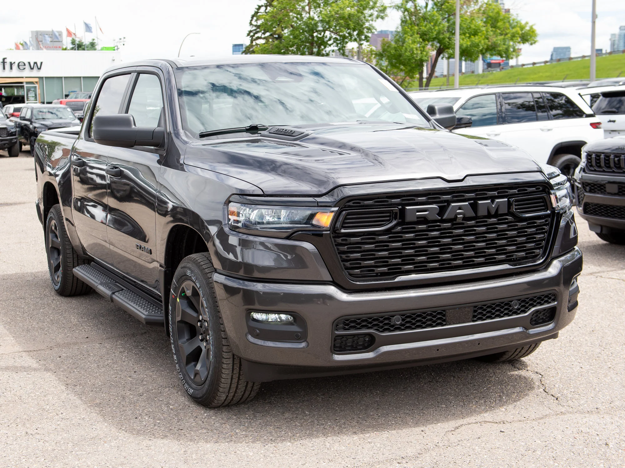 New 2026 Grey RAM Express* image 8