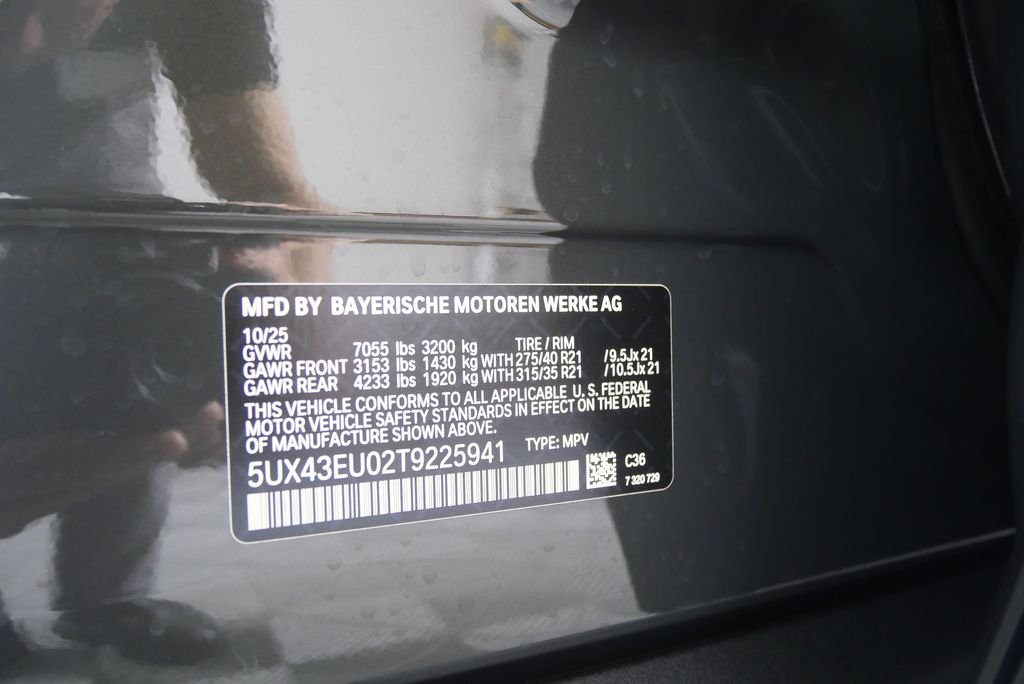Used 2026 Dravit Grey Metallic BMW xDrive50e image 26