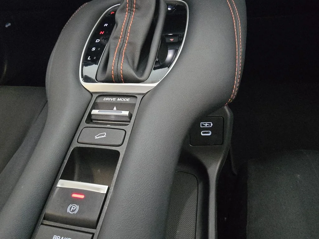 Used 2025  Honda Sport image 16