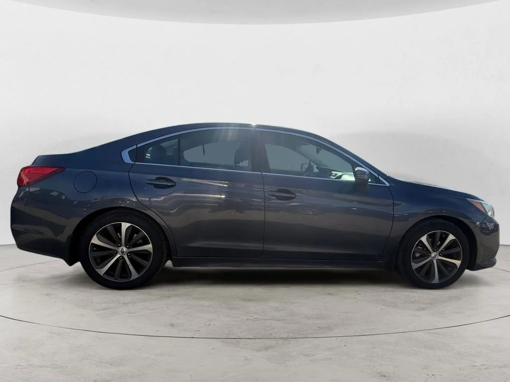 Used 2015 Gray Subaru 2.5i image 4