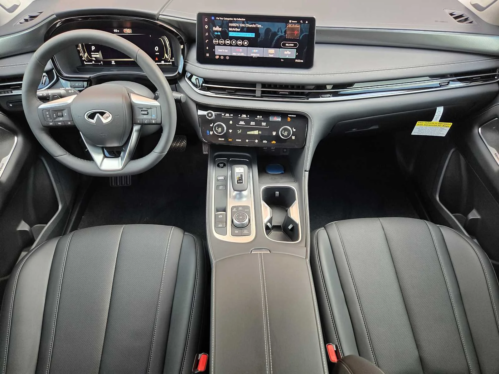 New 2027 MINERAL BLACK INFINITI Luxe FWD image 18