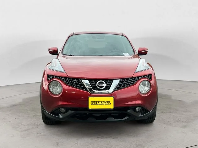Used 2015 Red Nissan SL image 2