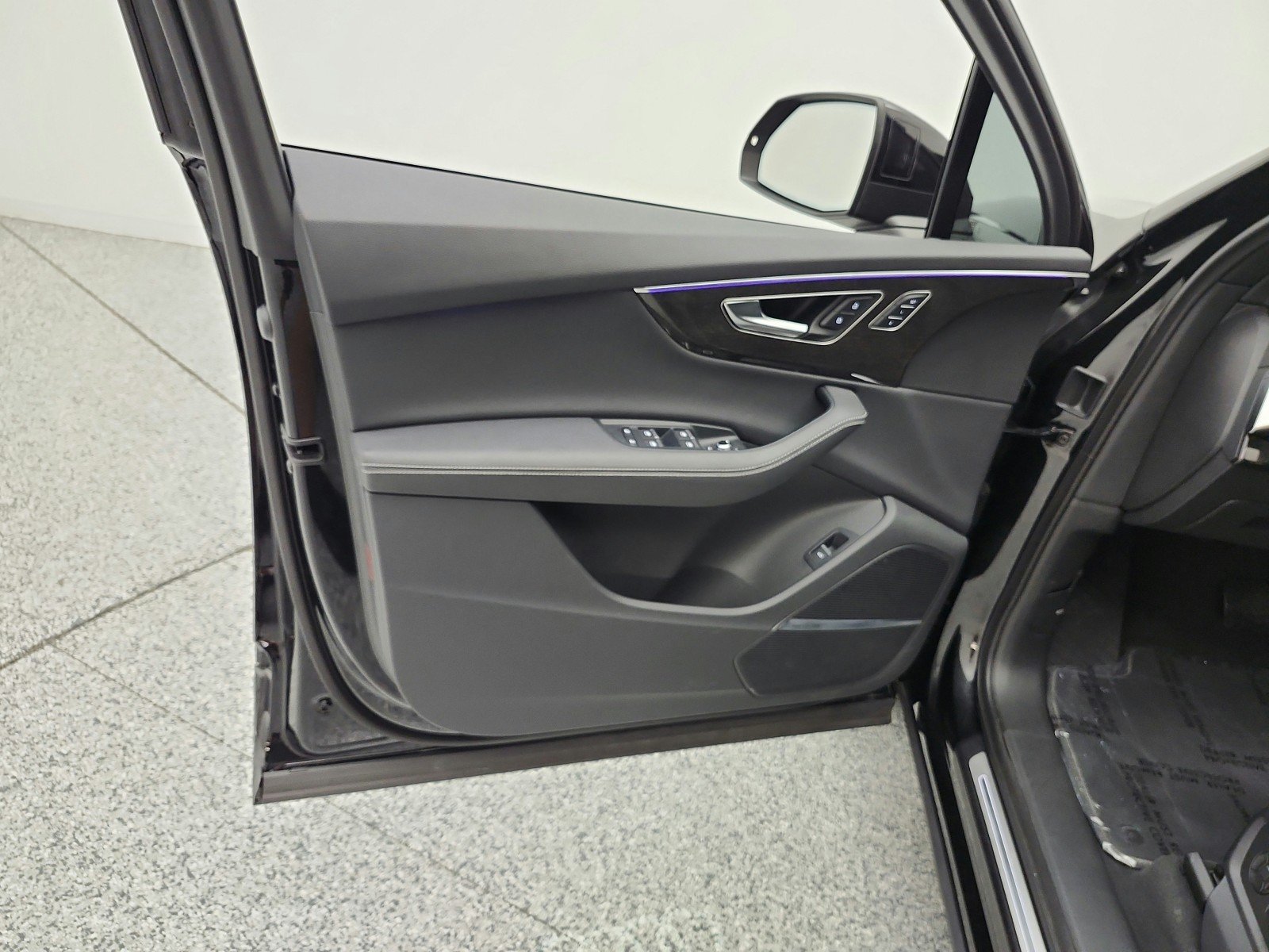 Used 2025 Mythos Black Metallic Audi Premium Plus 45 TFSI quattro image 15
