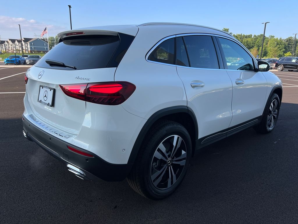 New 2026 Polar White Mercedes-Benz GLA 250 image 8