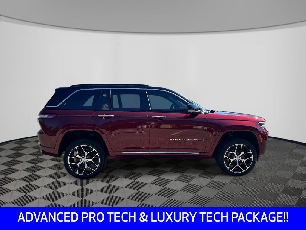 Used 2025 Red Jeep Summit Reserve image 6