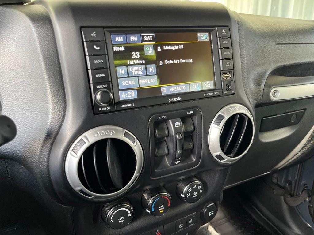 Used 2017 Rhino Clearcoat Jeep Unlimited Rubicon image 36