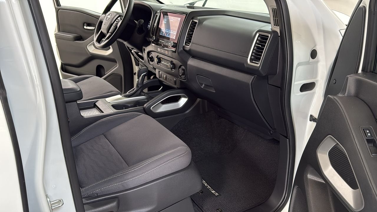 Used 2024 White Nissan SV image 18