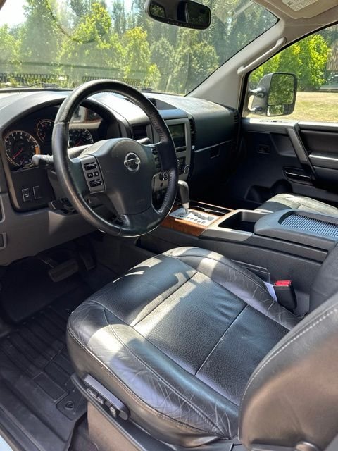 2011 Nissan Titan SL - Photo 13