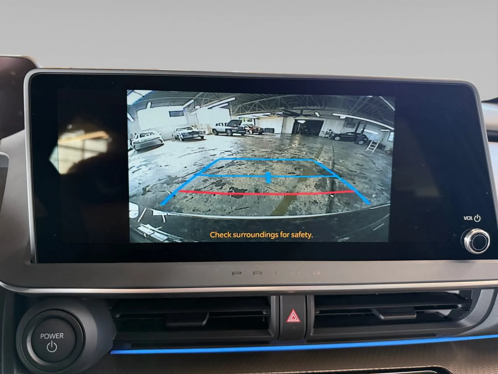 2027 Toyota Prius XLE - Photo 16