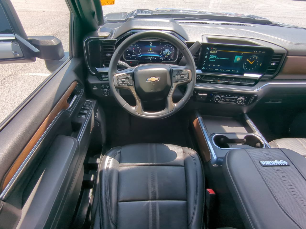 Used 2024 Sterling Gray Metallic Chevrolet High Country image 14