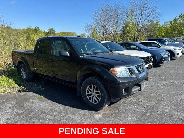 2016 Nissan Frontier 4.0 SV Crew Cab 4X4 AT LWB's photo