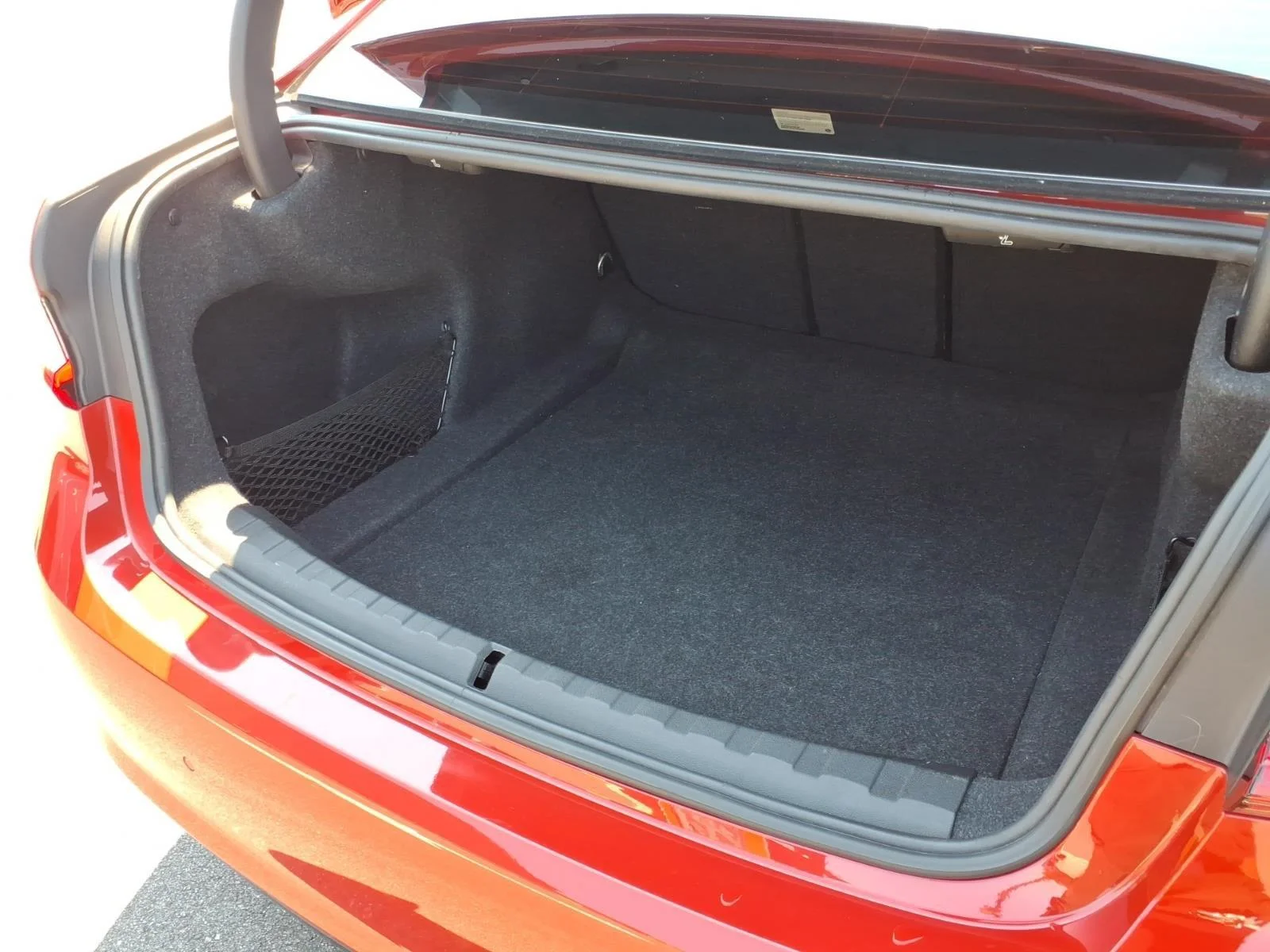 Used 2019 Melbourne Red Metallic BMW 330i image 32