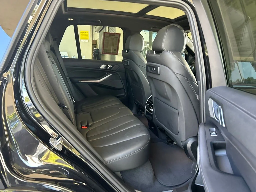 Used 2020 Black BMW sDrive40i image 28