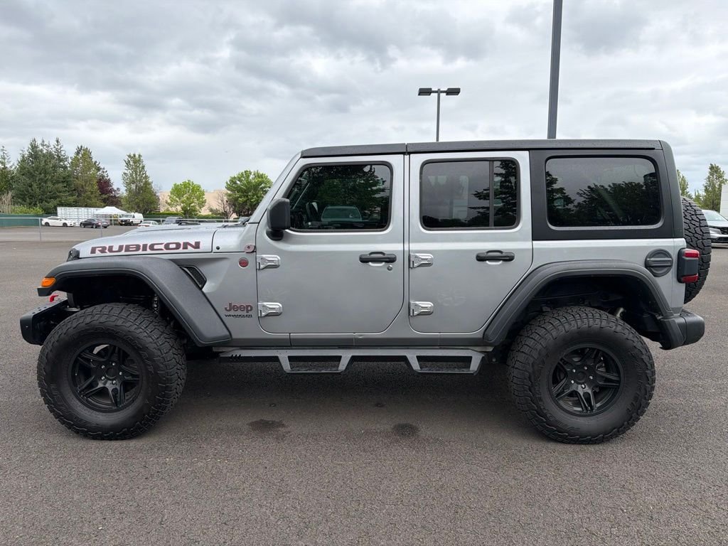 Used 2018 Billet Silver Metallic Clearcoat Jeep Unlimited Rubicon image 5