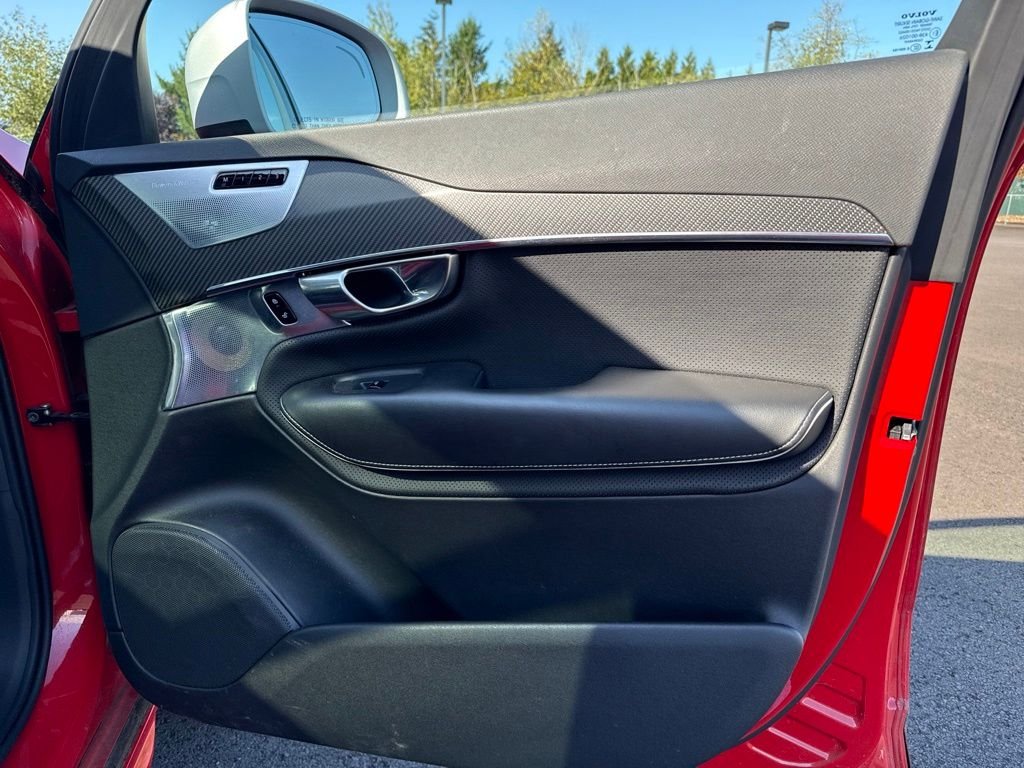 Used 2018 Passion Red Volvo T8 R-Design image 29