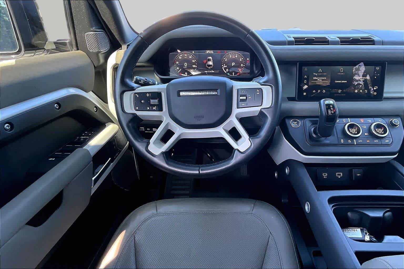 Used 2023 Fuji White Land Rover S image 5