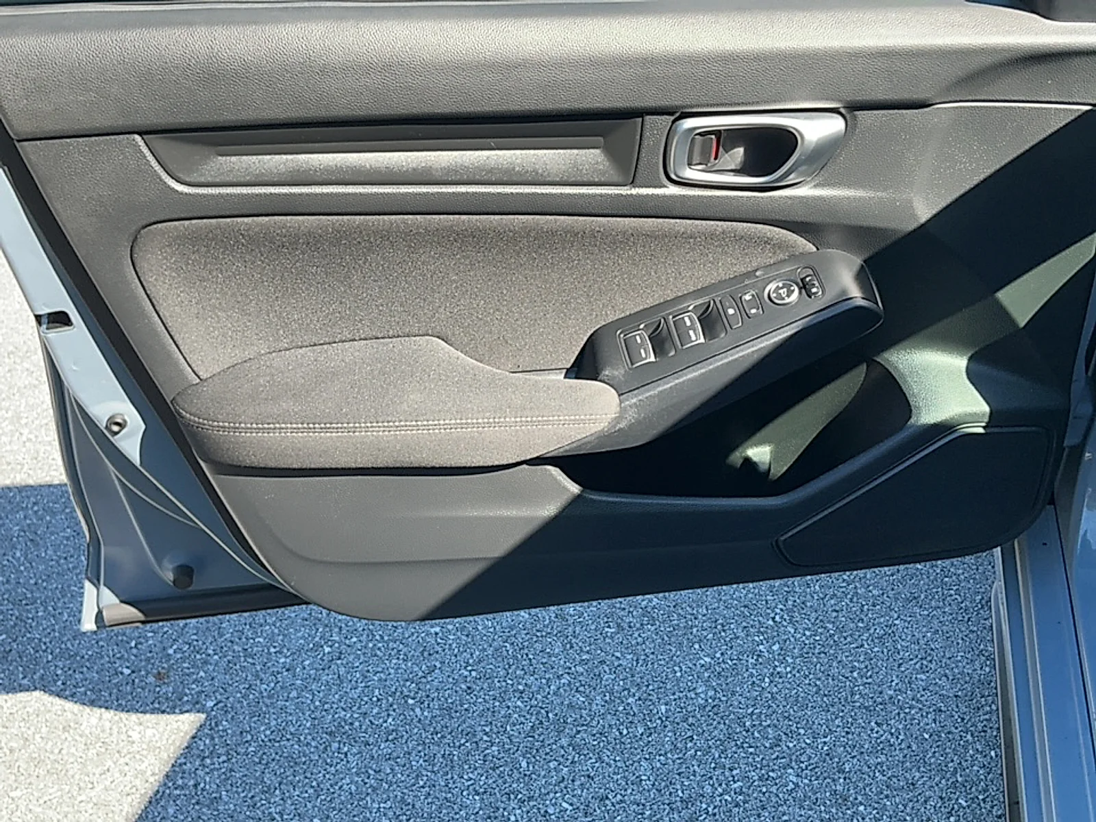 Used 2024  Honda Sport image 6