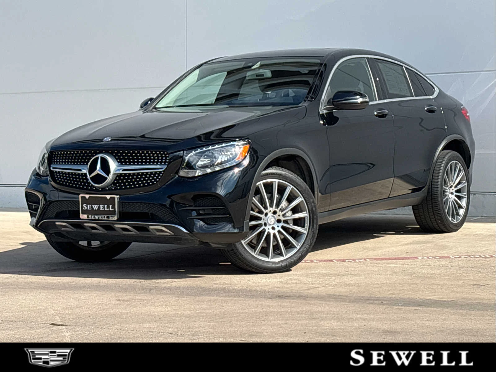 2017 Mercedes-Benz GLC GLC300 4MATIC's photo