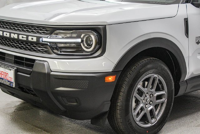 New 2026 Space White Metallic Ford Big Bend® image 4