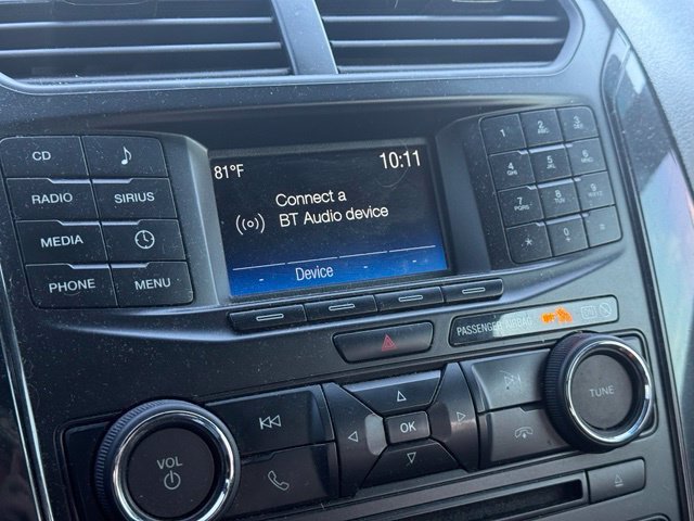 Used 2016 Black Ford XLT image 3