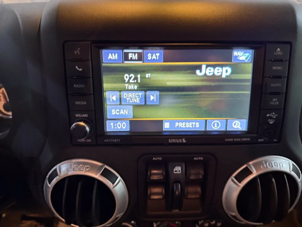 Used 2018 Firecracker Red Clearcoat Jeep Unlimited Sahara image 18