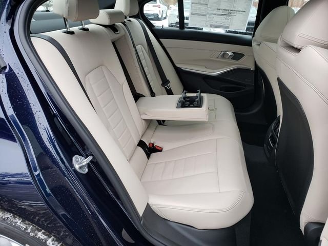 2026 BMW 3 Series 330i - Photo 17