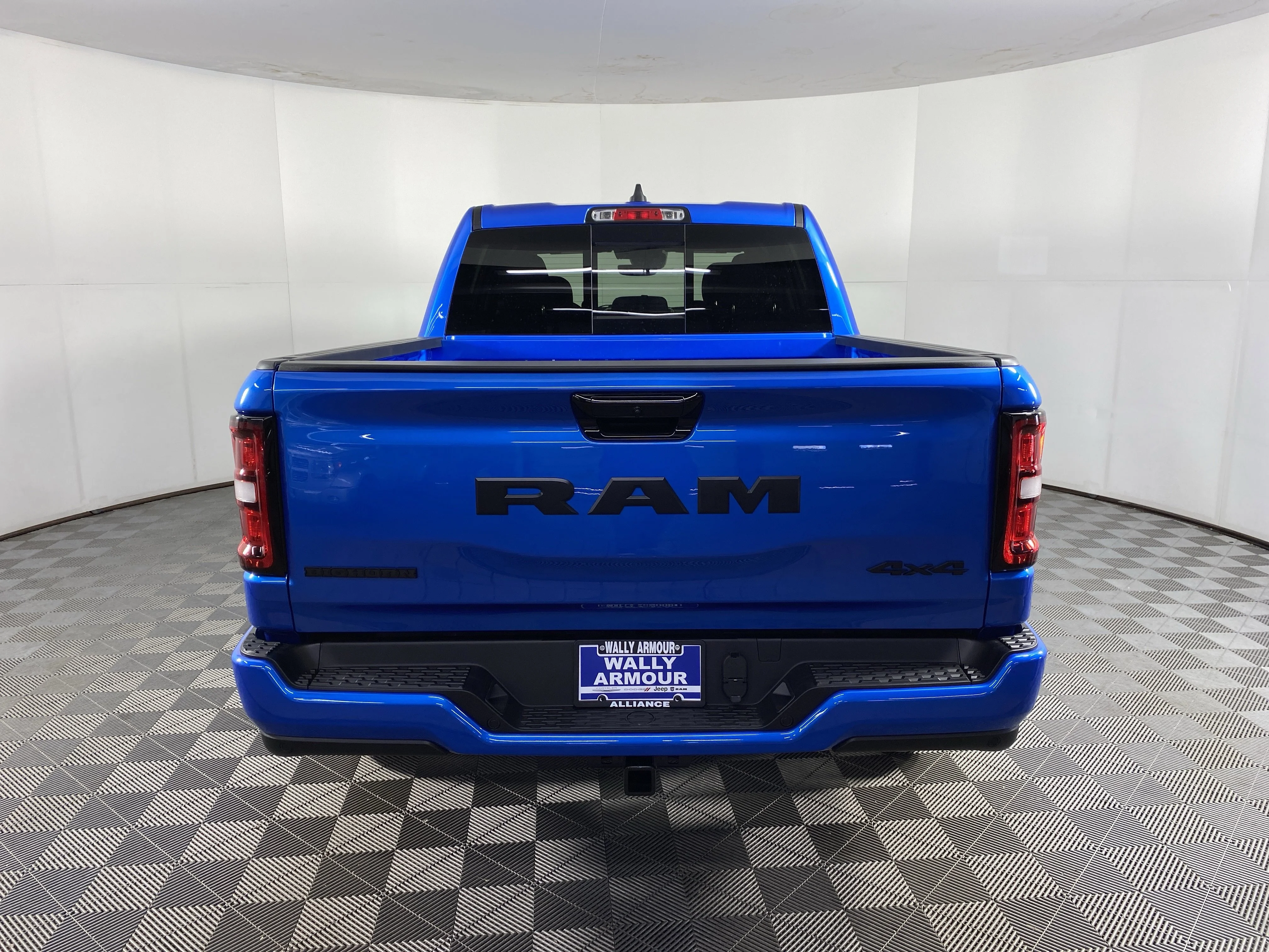 New 2026 Hydro Blue Pearl-Coat Exterior Paint RAM Big Horn/Lone Star image 8