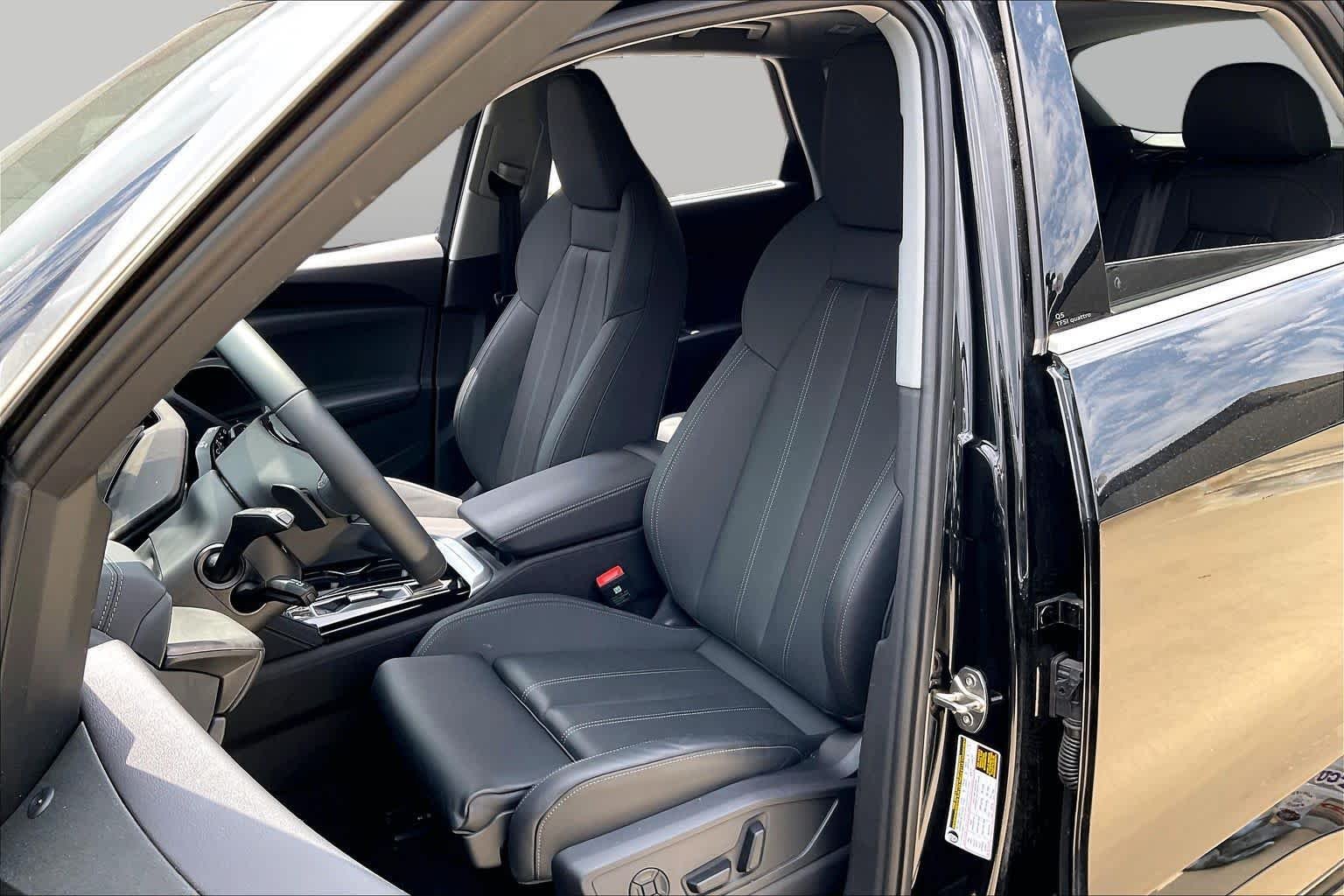 Used 2025 Mythos Black Metallic Audi Prestige image 8