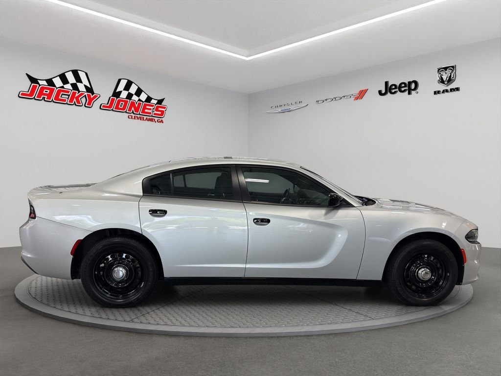 Used 2022 Bright Silver Metallic Clearcoat Dodge Police image 11