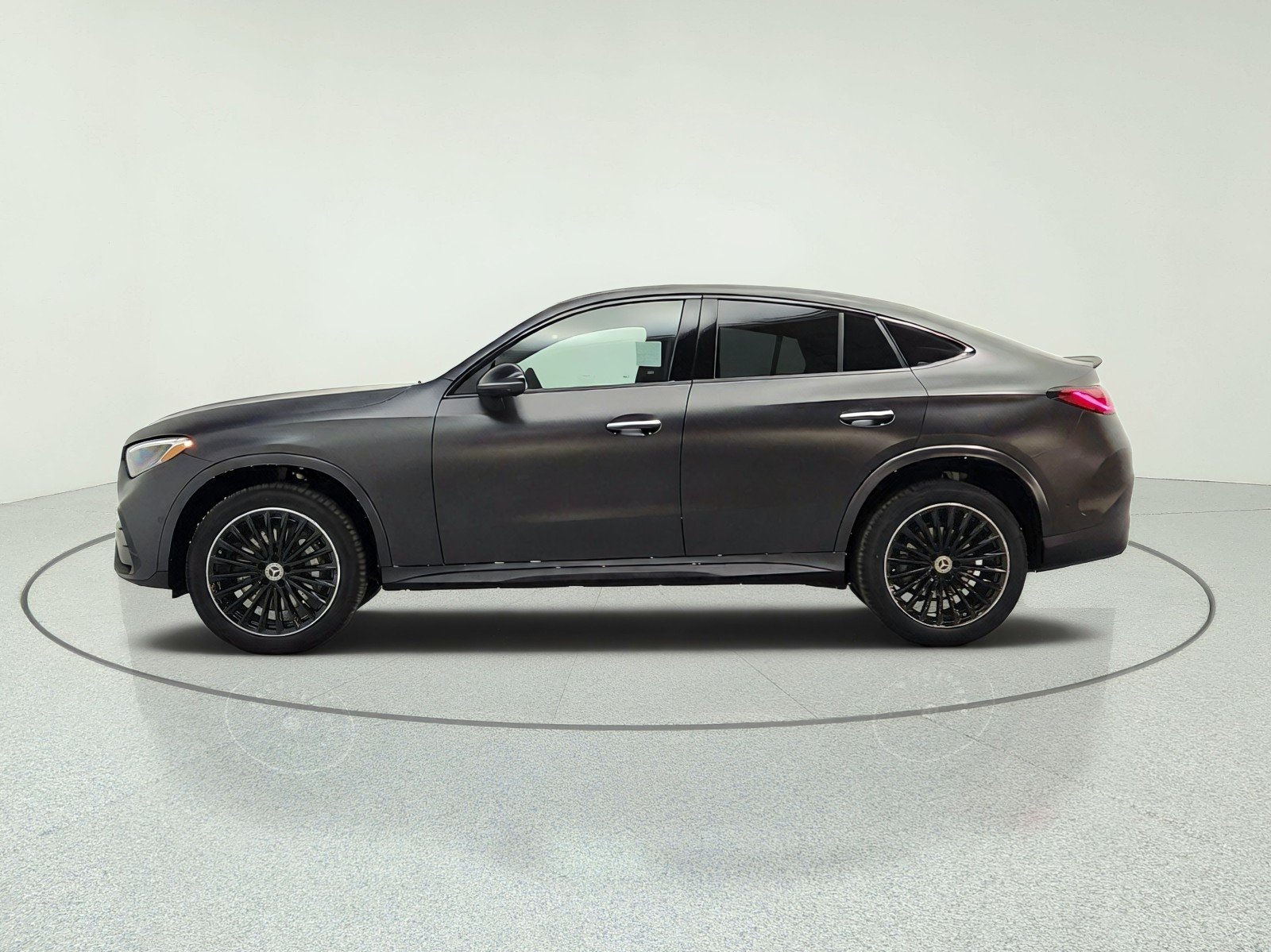New 2026 MANUFAKTUR exclusive graphite grey magno Mercedes-Benz GLC 300 4MATIC® Coupe image 8