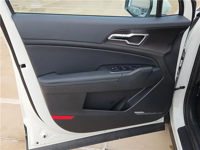 New 2026 Snow White KIA EX image 12