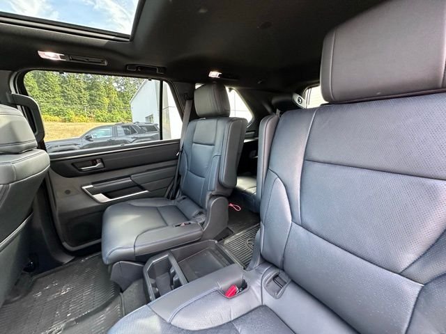 2025 Toyota Sequoia Platinum - Photo 20
