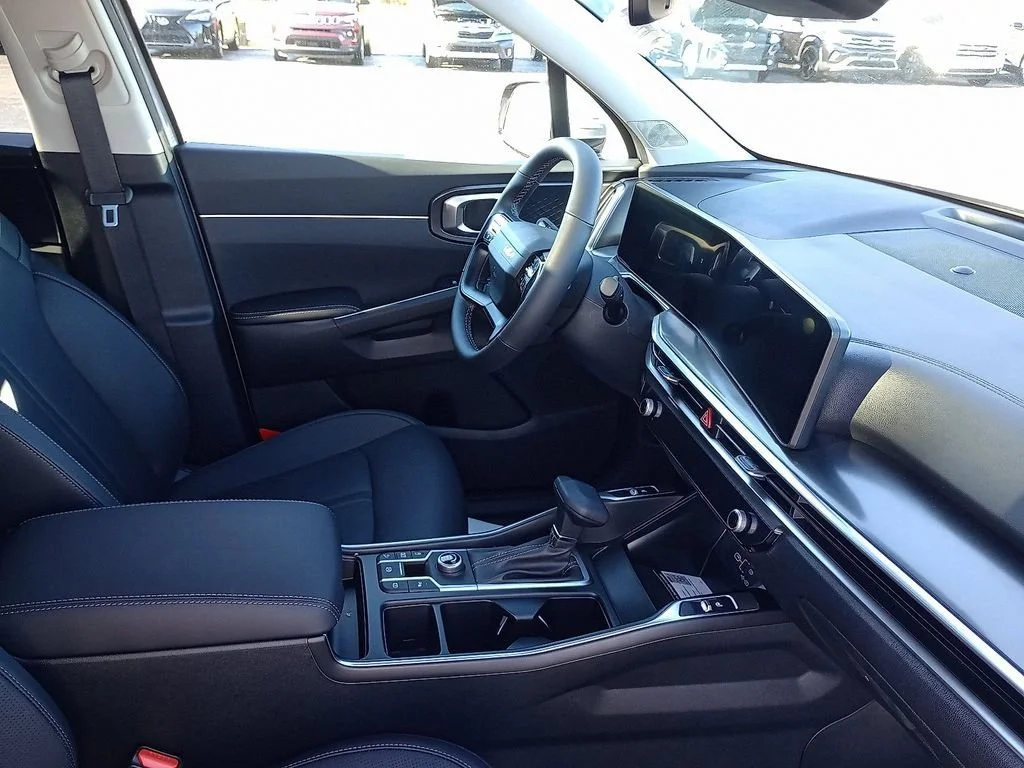 New 2026 Wolf Gray Kia S image 7