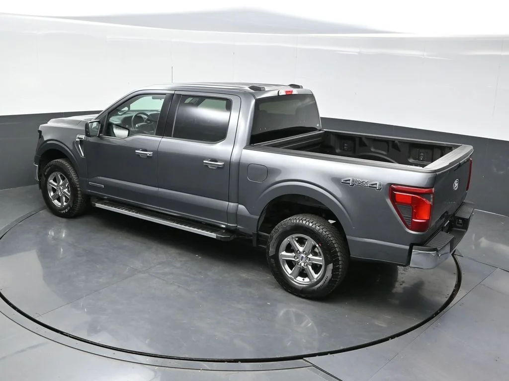 Used 2025 Gray Ford XLT image 34