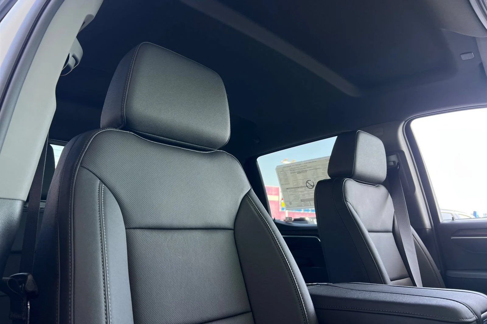 2026 GMC Sierra 1500 SLT - Photo 14