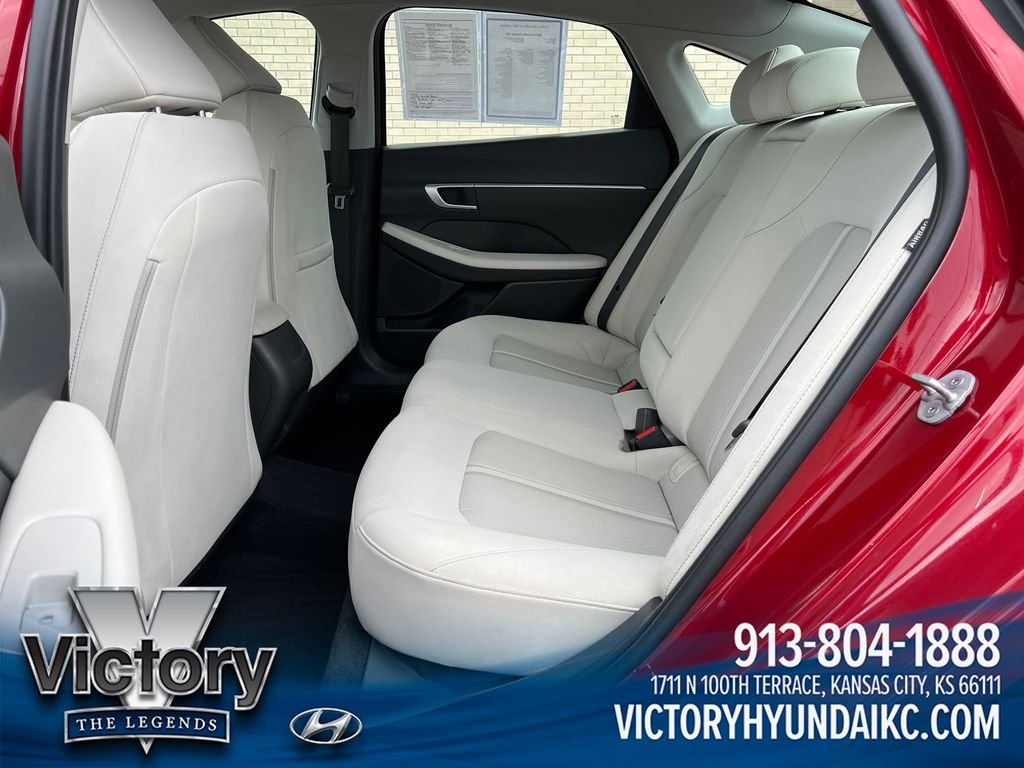 Used 2024 Red Hyundai SEL image 25
