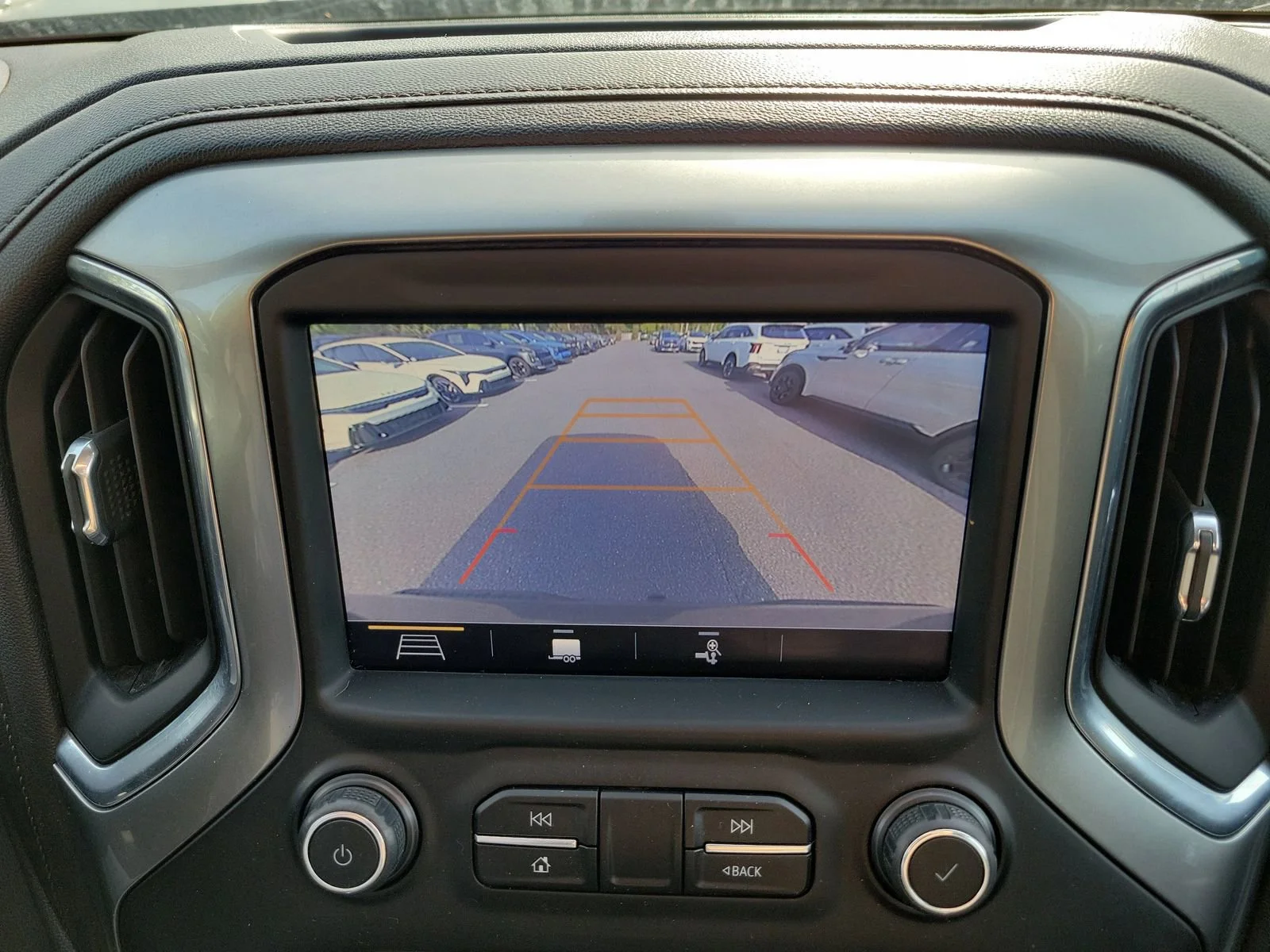 2019 Chevrolet Silverado 1500 RST - Photo 31